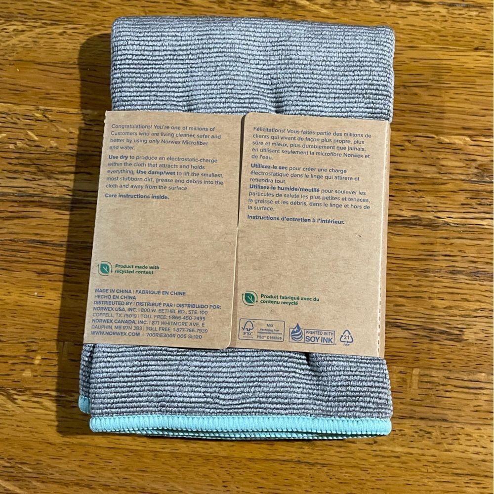 Norwex EnviroCloth Mushroom
With Sea Mist Trim NWT - Picture 2 of 10
